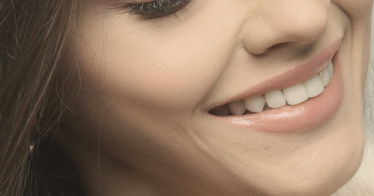İstanbulda bütün ağzın diş bərpası: All-on-4 və All-on-6 implantlarının izahı