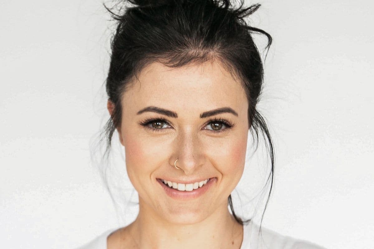 Coronas E-Max vs Circonia: ¿Cuál es el Mejor Material para Tu Sonrisa?